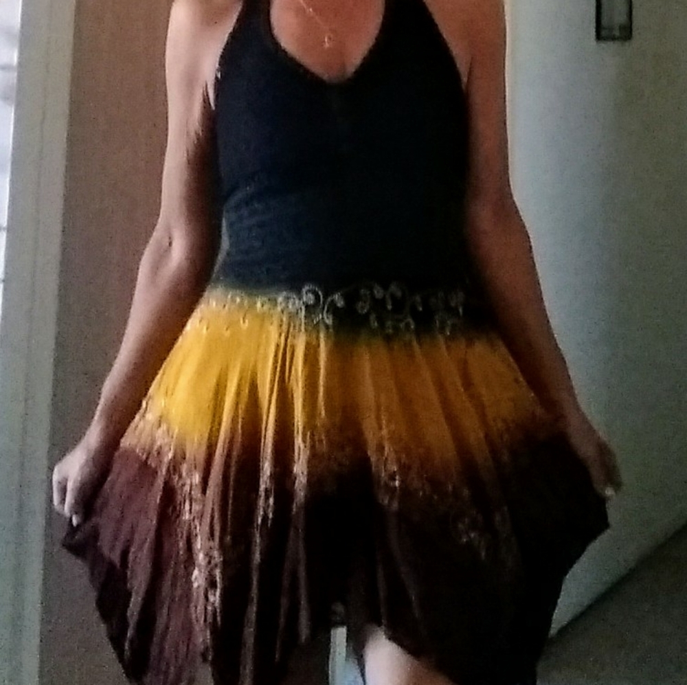 Sundress - Picture 3 of 5